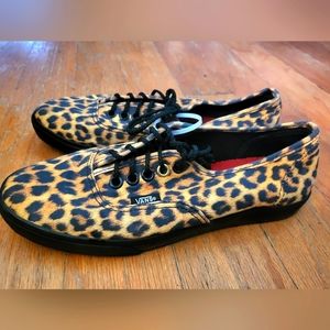 Vans leapord print shoes